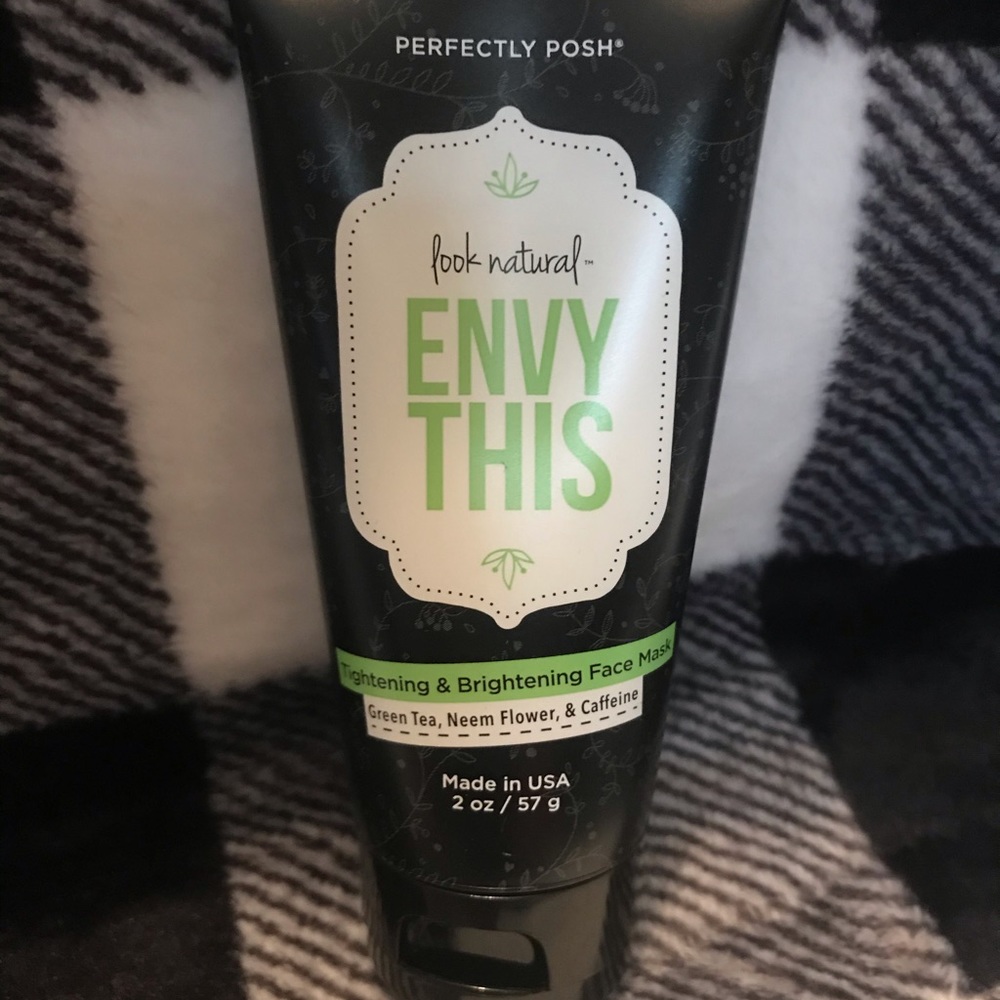 Perfectly Posh Envy This face mask